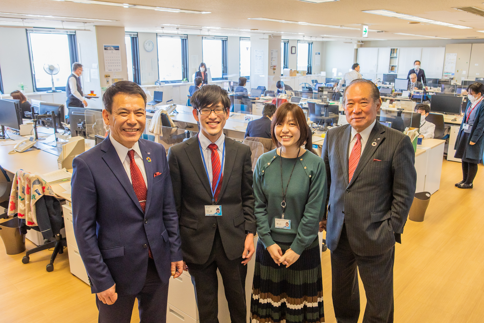 日本ソフト開発のみなさん